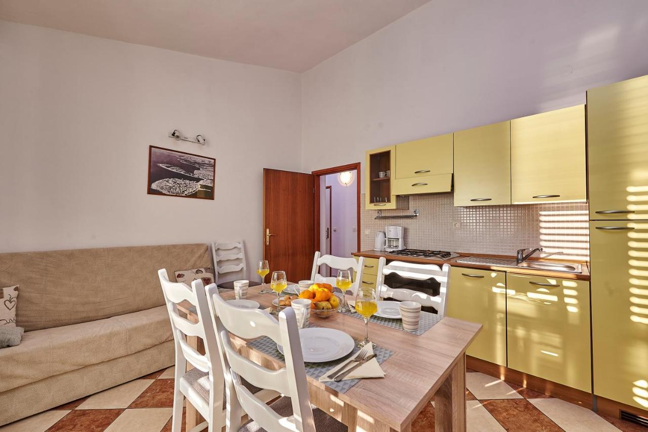 Apartments Proto Primošten Extérieur photo