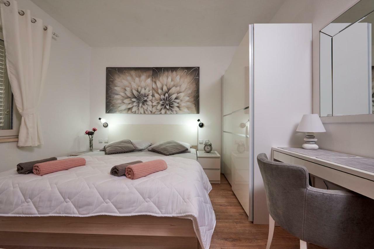 Apartments Proto Primošten Extérieur photo