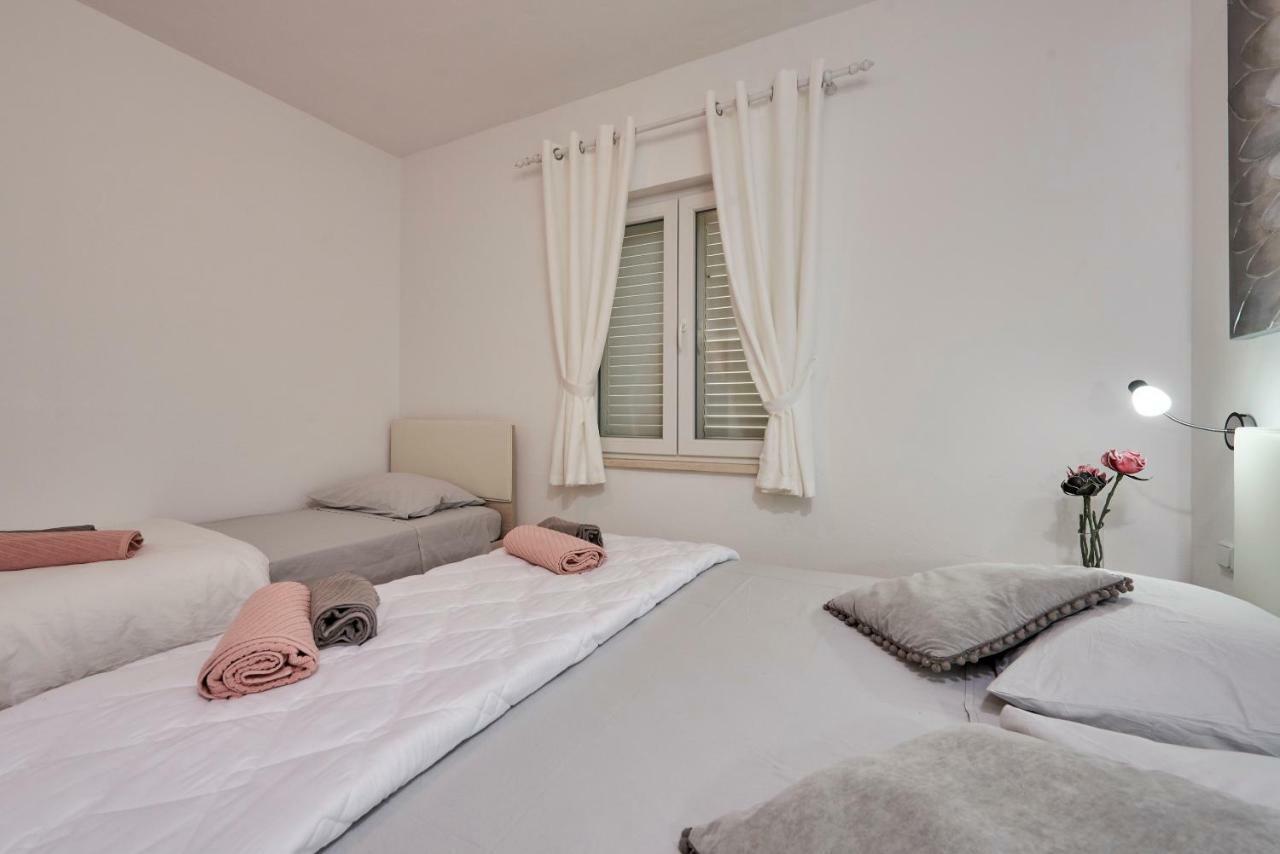 Apartments Proto Primošten Extérieur photo